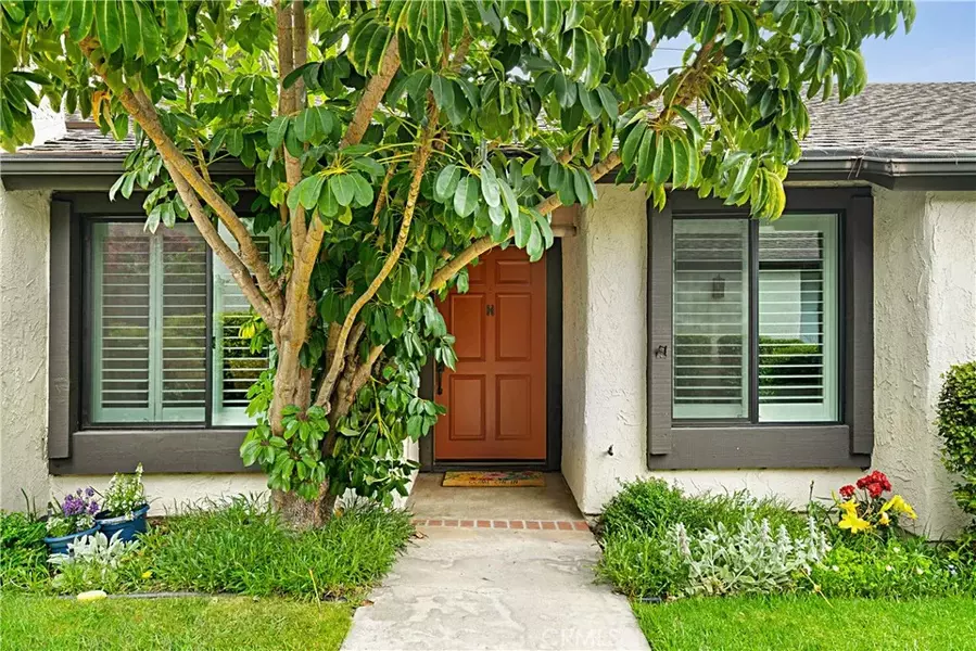 280 W Montecito Avenue #H, Sierra Madre, CA 91024