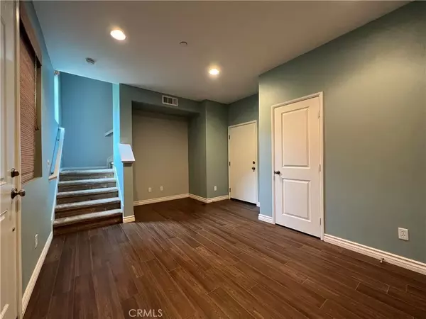 Signal Hill, CA 90755,1864 Orizaba Avenue