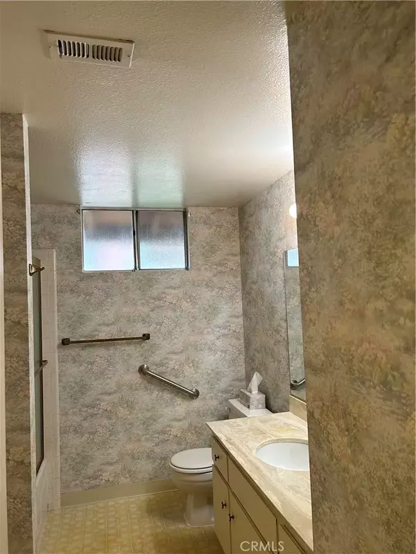 Temple City, CA 91780,9615 Longden Avenue #18