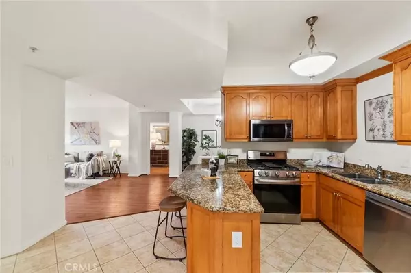 Studio City, CA 91604,12407 Moorpark Street #104