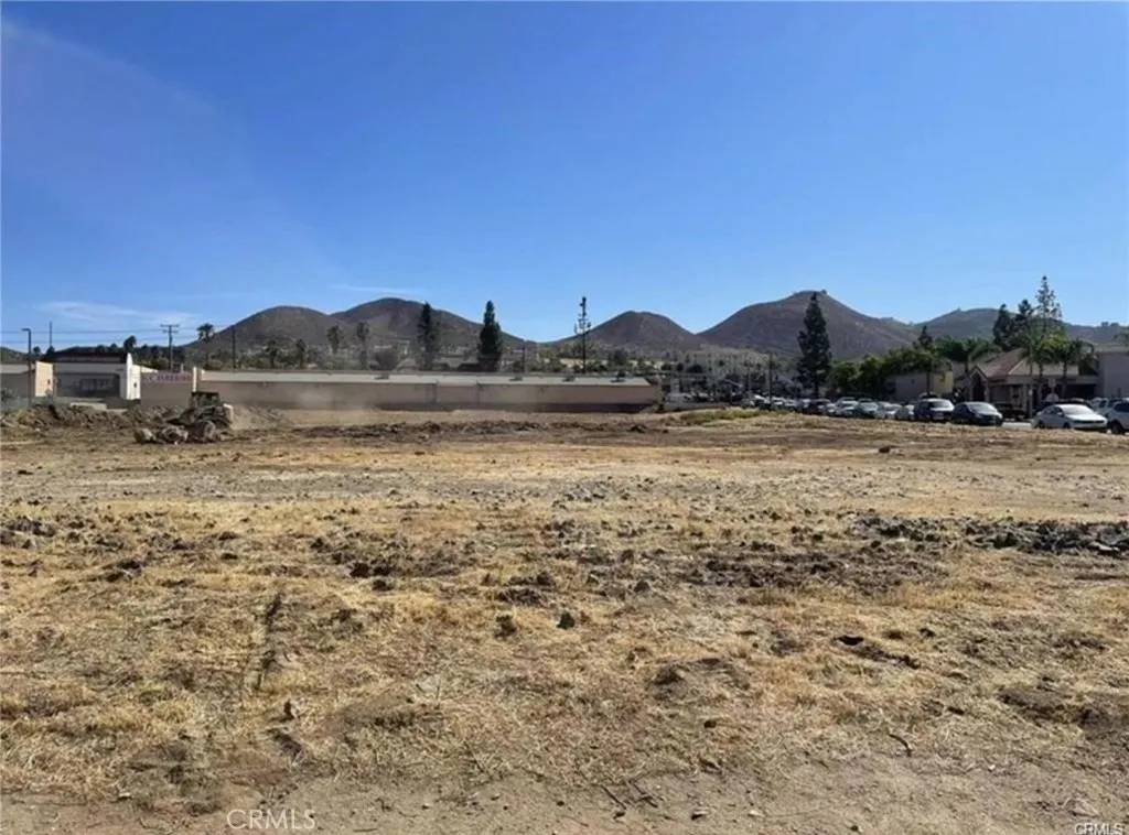 Lake Elsinore, CA 92530,0 Diamond
