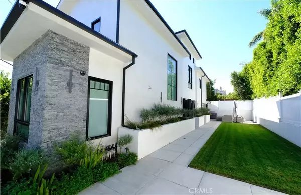 Los Angeles, CA 90024,1651 Fairburn Avenue