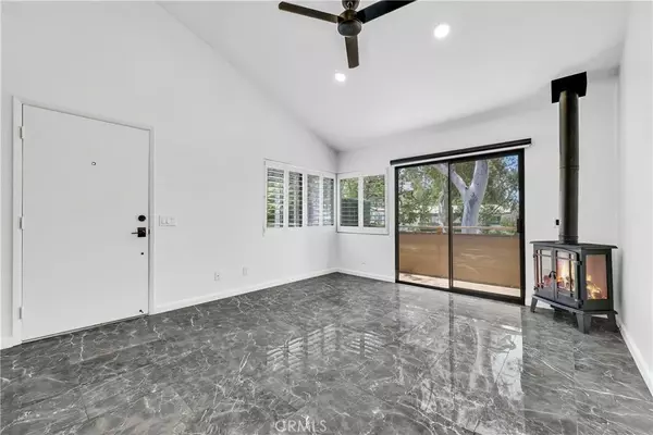 Diamond Bar, CA 91765,22809 Hilton Head Drive #14