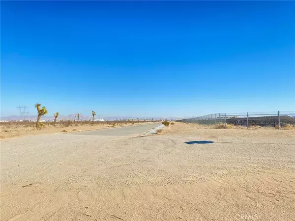 Adelanto, CA 92301,0 Cassia/ Richardson