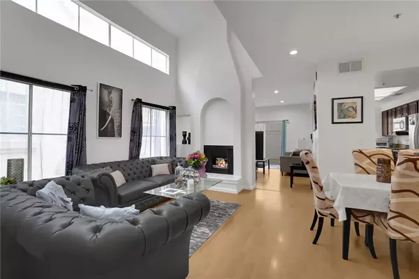 14031 Astoria Street #102, Sylmar, CA 91342