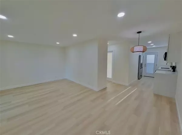 Huntington Beach, CA 92646,10101 Holburn Drive