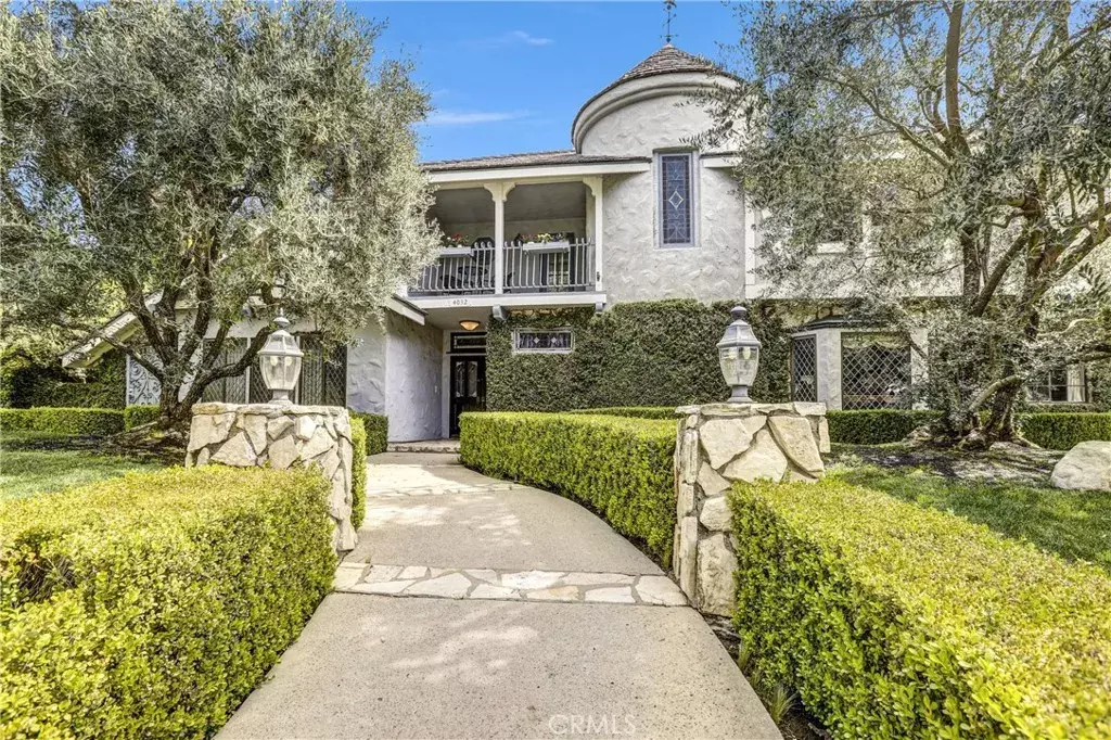 Westlake Village, CA 91362,4032 Cresthaven Drive