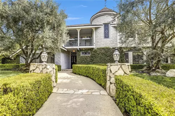 4032 Cresthaven Drive, Westlake Village, CA 91362