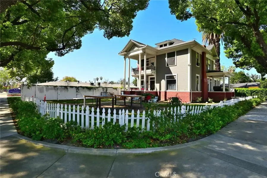 695 N Main Street, Pomona, CA 91768