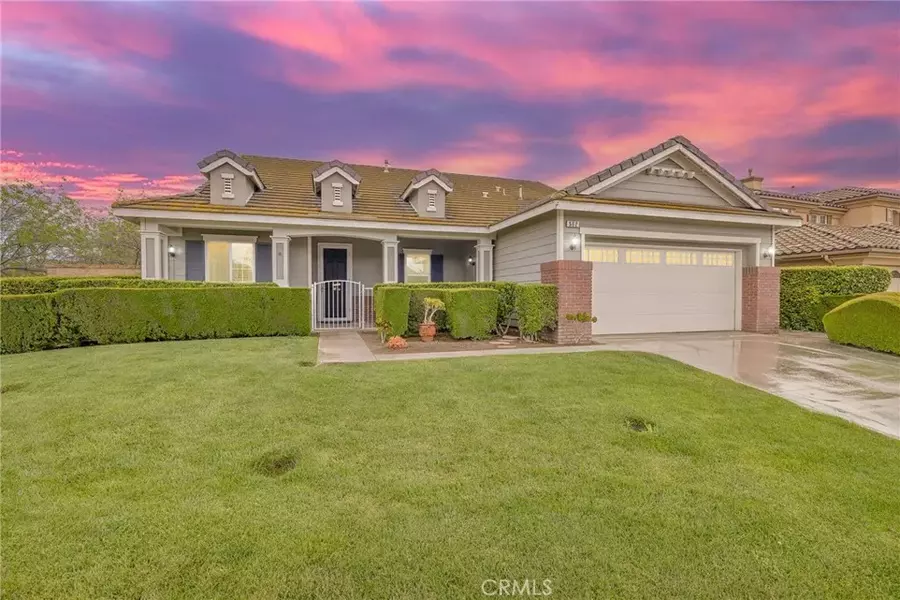 562 Silverhawk Drive, Corona, CA 92879