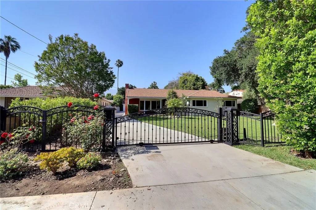 Pasadena, CA 91107,2953 E California Boulevard