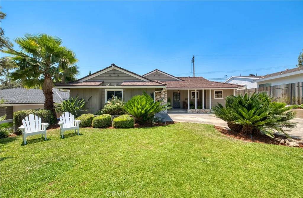 111 Holdman Avenue, Sierra Madre, CA 91024