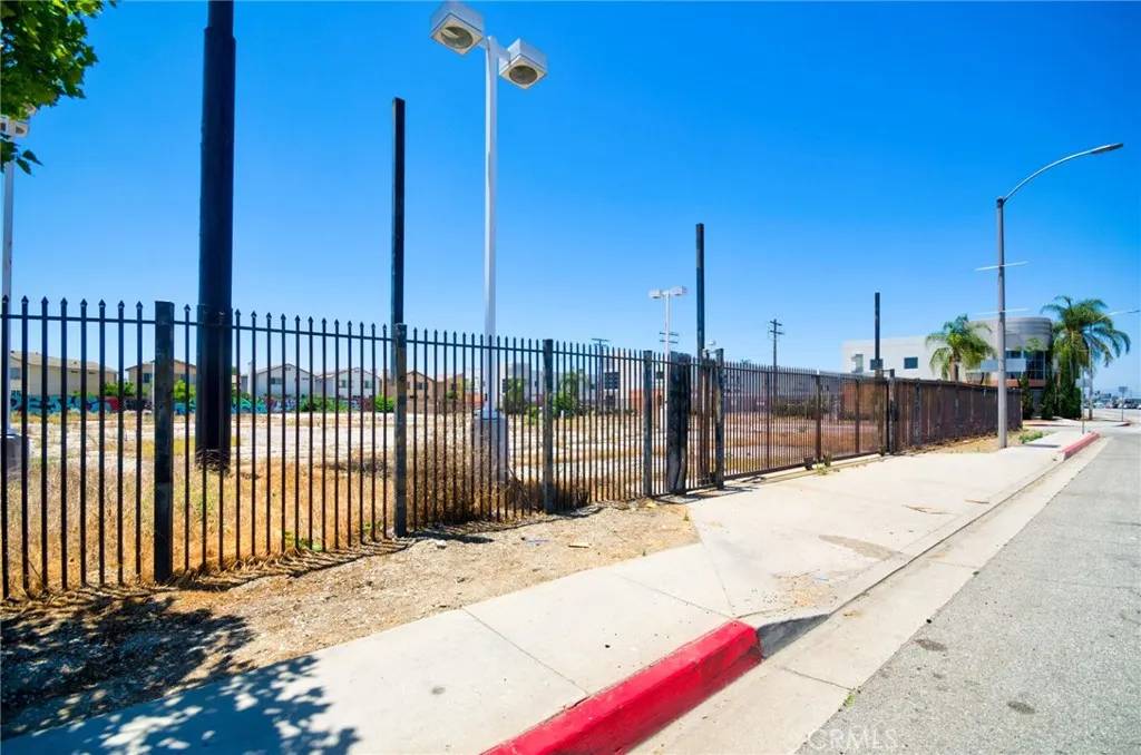 El Monte, CA 91732,12432 Valley