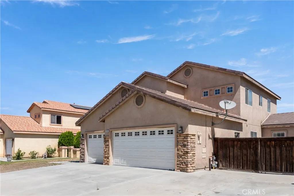 945 Newport Drive, San Jacinto, CA 92583