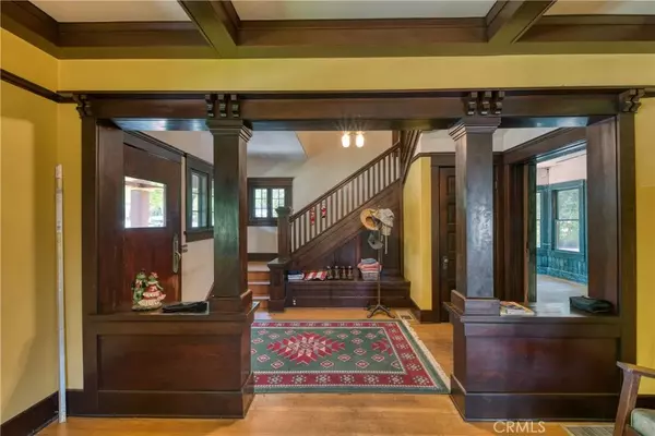 Monrovia, CA 91016,208 Highland Place