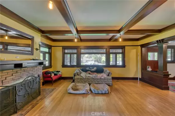 Monrovia, CA 91016,208 Highland Place