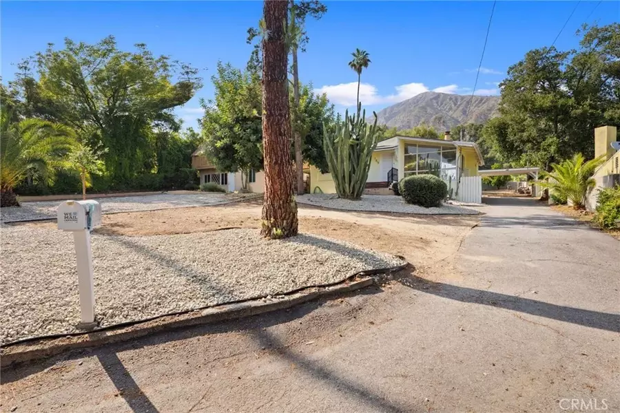 181 E Alegria Avenue, Sierra Madre, CA 91024