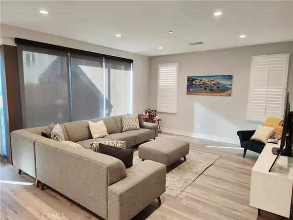 Irvine, CA 92602,109 Tritone