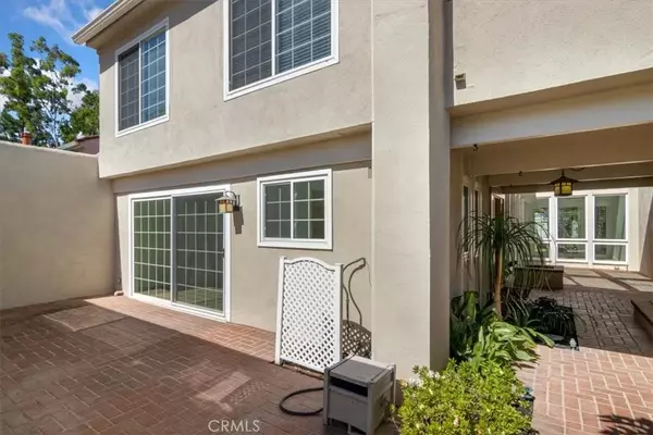 Irvine, CA 92612,6 Mandrake Way