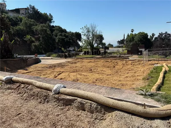 Altadena, CA 91001,1302 E Loma Alta