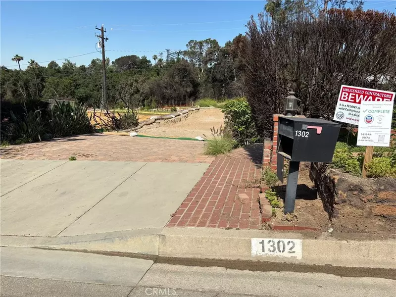 1302 E Loma Alta, Altadena, CA 91001