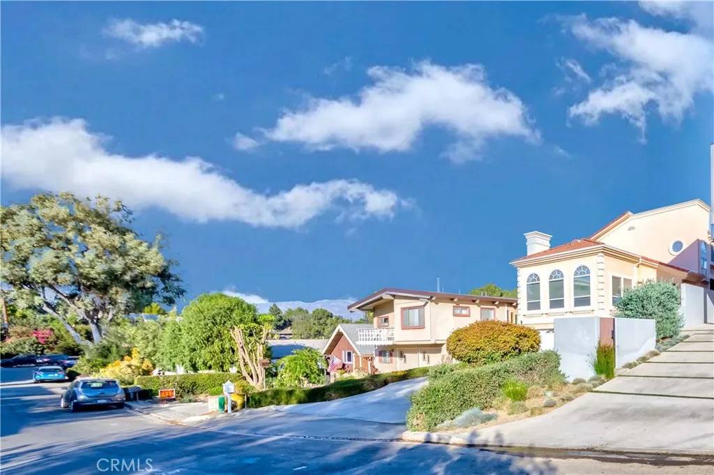 South Pasadena, CA 91030,1742 Hanscom Drive