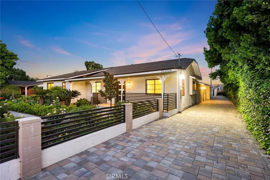 Temple City, CA 91780,10210 Green Street #10210B