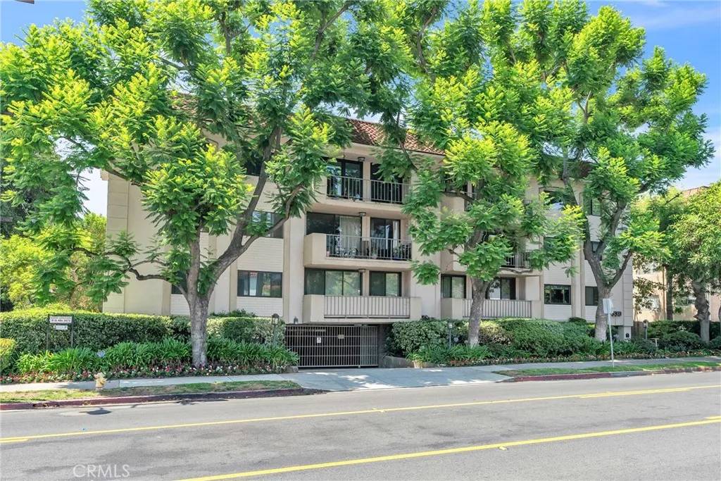 330 W California Boulevard #103, Pasadena, CA 91105