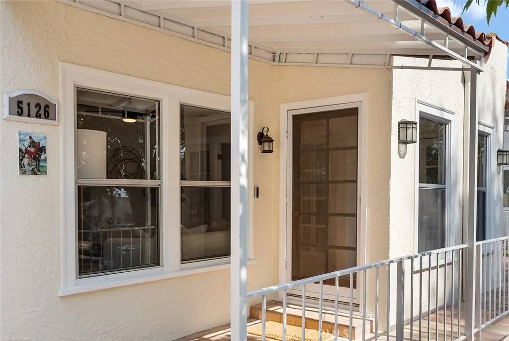 Los Angeles, CA 90041,5126 Dahlia Drive