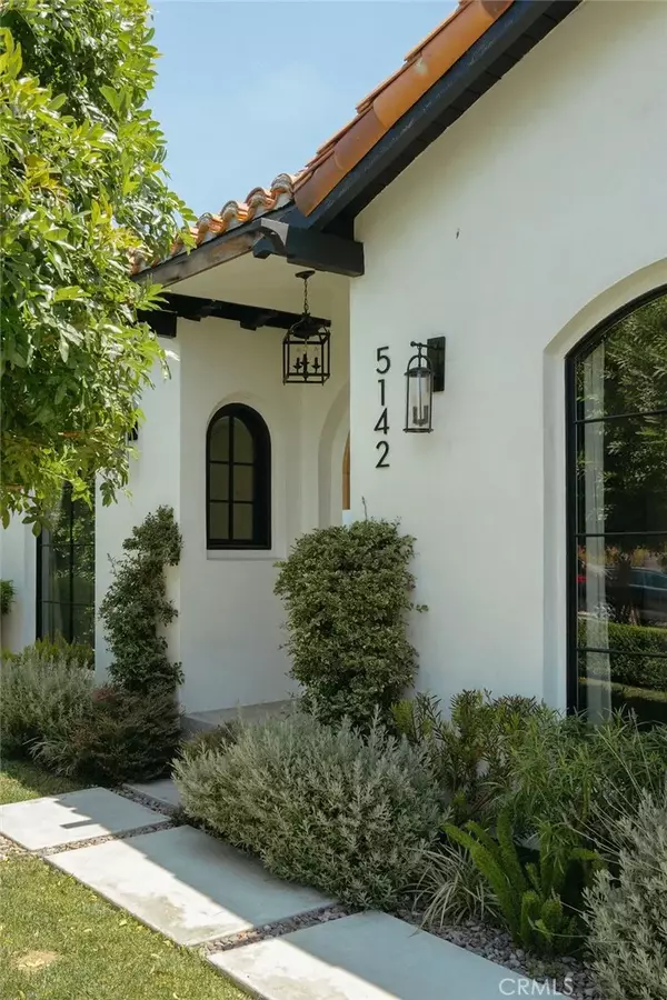 Los Angeles, CA 90043,5142 Brynhurst Avenue