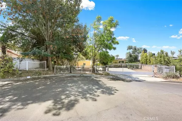 Glendora, CA 91740,802 W Bagnall Street