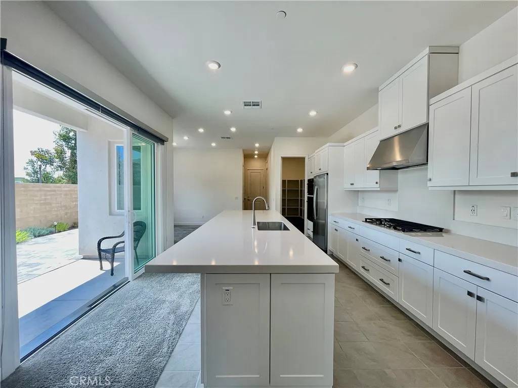 Irvine, CA 92618,114 Culture
