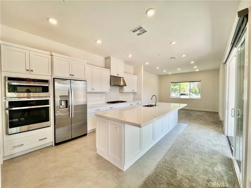 Irvine, CA 92618,114 Culture