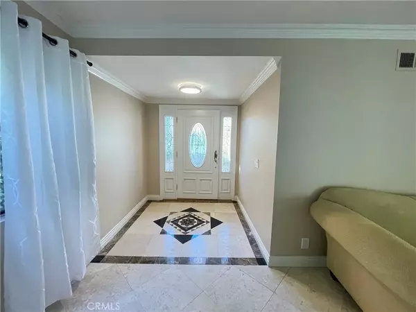 Irvine, CA 92603,4886 Paseo De Vega