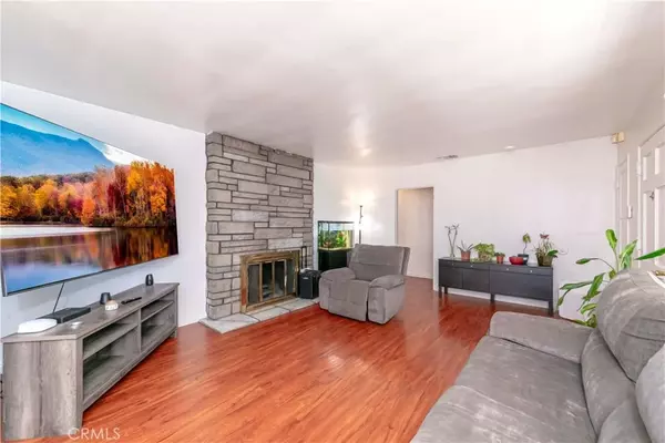 Arleta, CA 91331,14430 Pinney Street