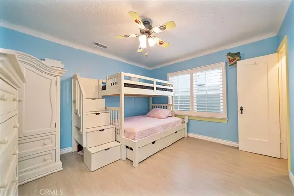 Long Beach, CA 90805,5650 Lemon