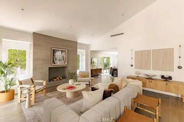 Los Angeles, CA 90039,4128 Baywood Street