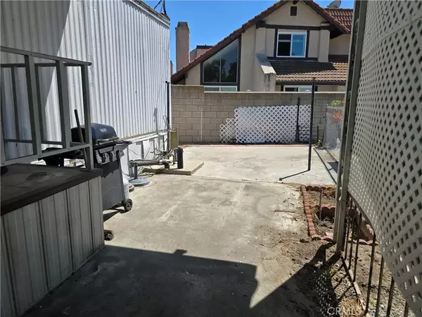El Monte, CA 91732,4849 Peck #77