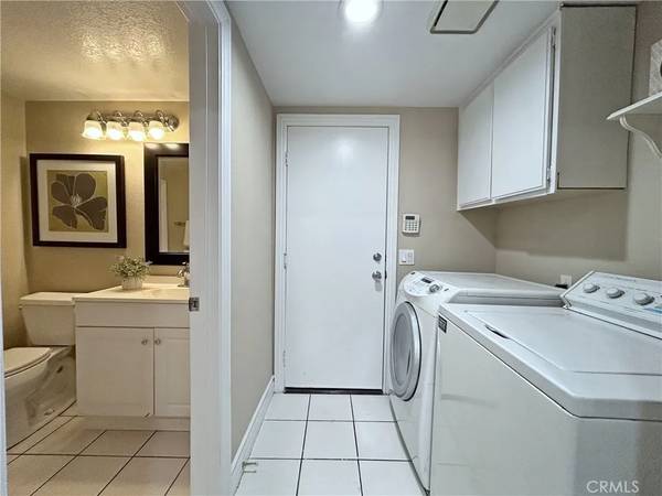 San Dimas, CA 91773,555 Canyon Hill Road