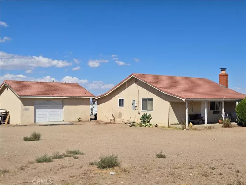 9760 Phelan Road, Oak Hills, CA 92344