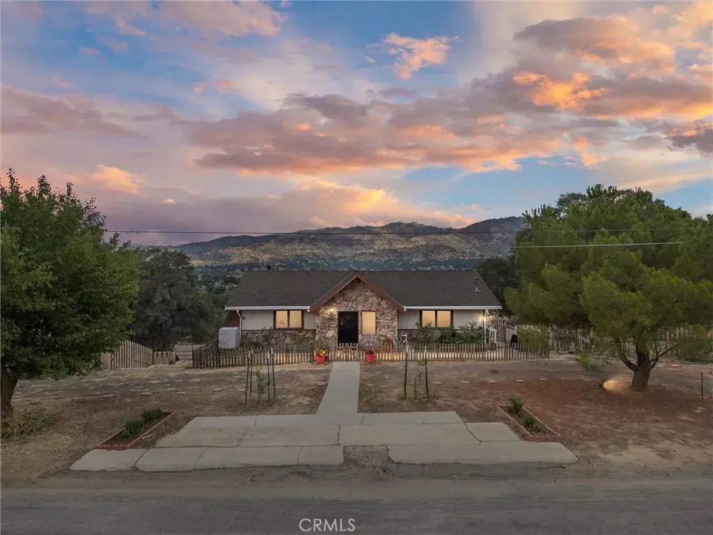Tehachapi, CA 93561,22801 Fran Drive