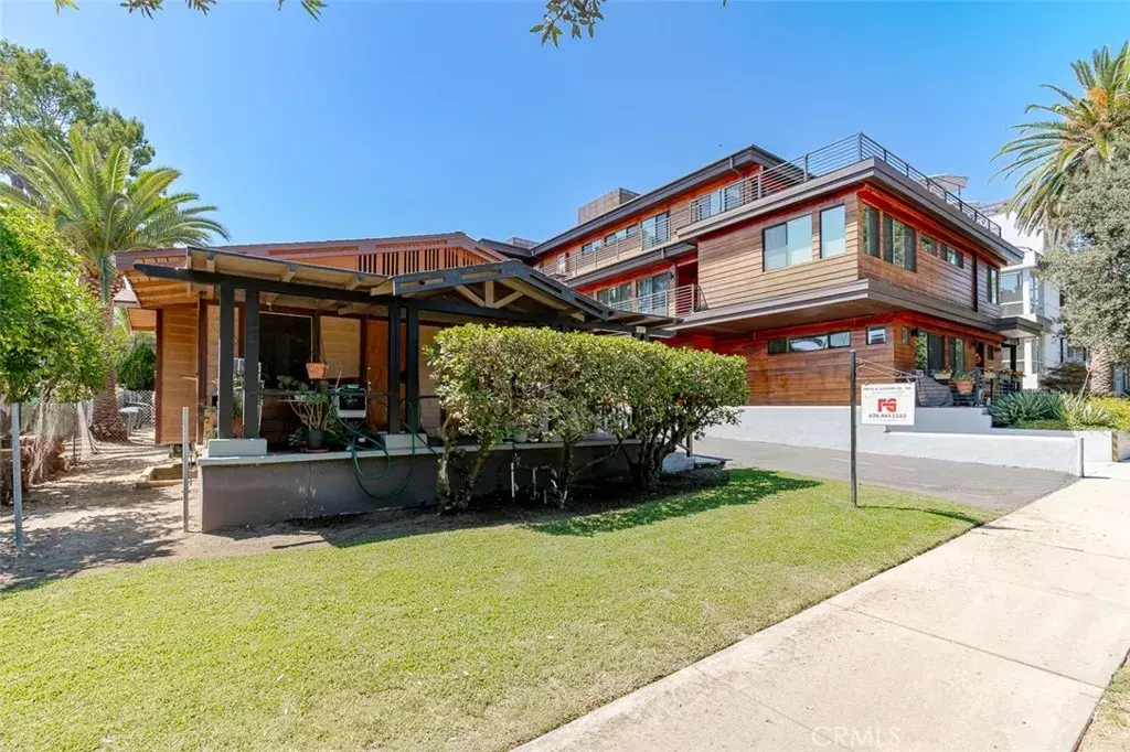 Pasadena, CA 91106,1056 E VILLA Street