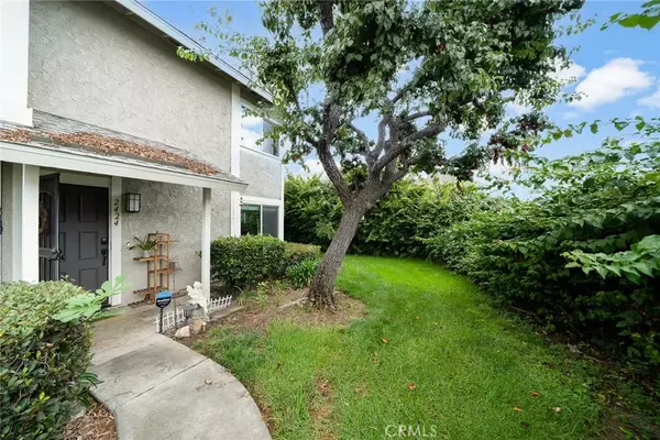 Santa Ana, CA 92704,2424 S Laurelwood #143