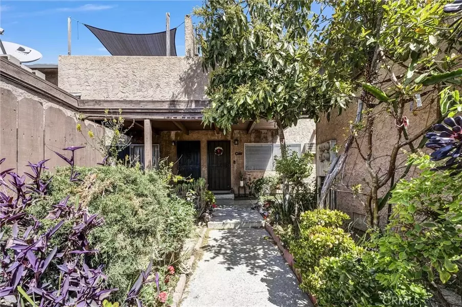 1837 Temple Avenue #C, Signal Hill, CA 90755