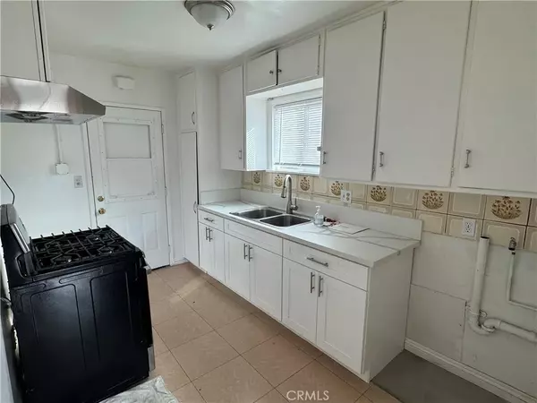 San Gabriel, CA 91776,205 E Marshall Street #B