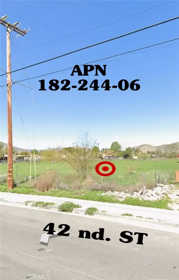 Jurupa Valley, CA 92509,0 42nd