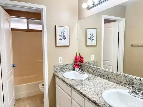 Murrieta, CA 92562,40205 White Leaf
