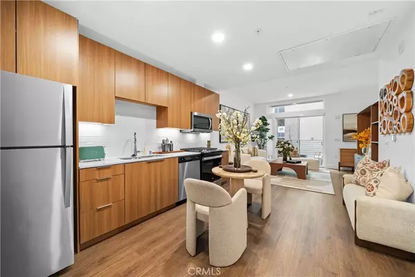 Pasadena, CA 91101,709 E Walnut Street #318