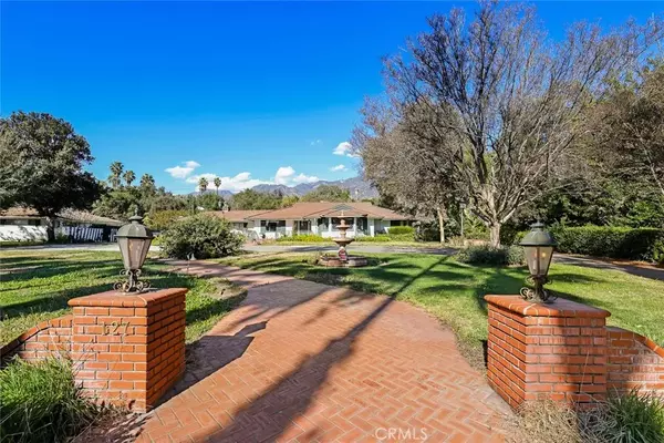 Arcadia, CA 91006,1127 W Foothill Boulevard