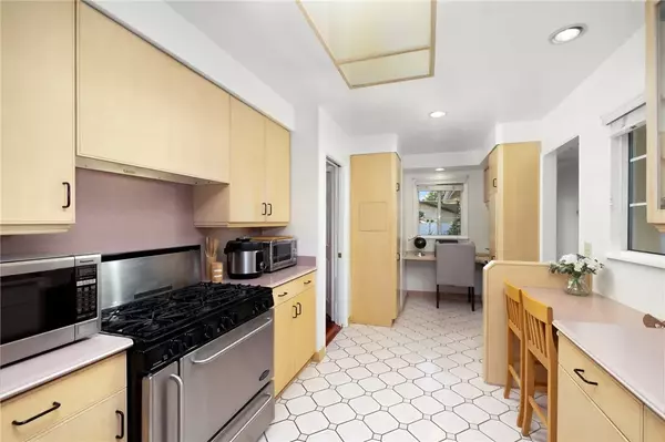 182 W Wistaria, Arcadia, CA 91007